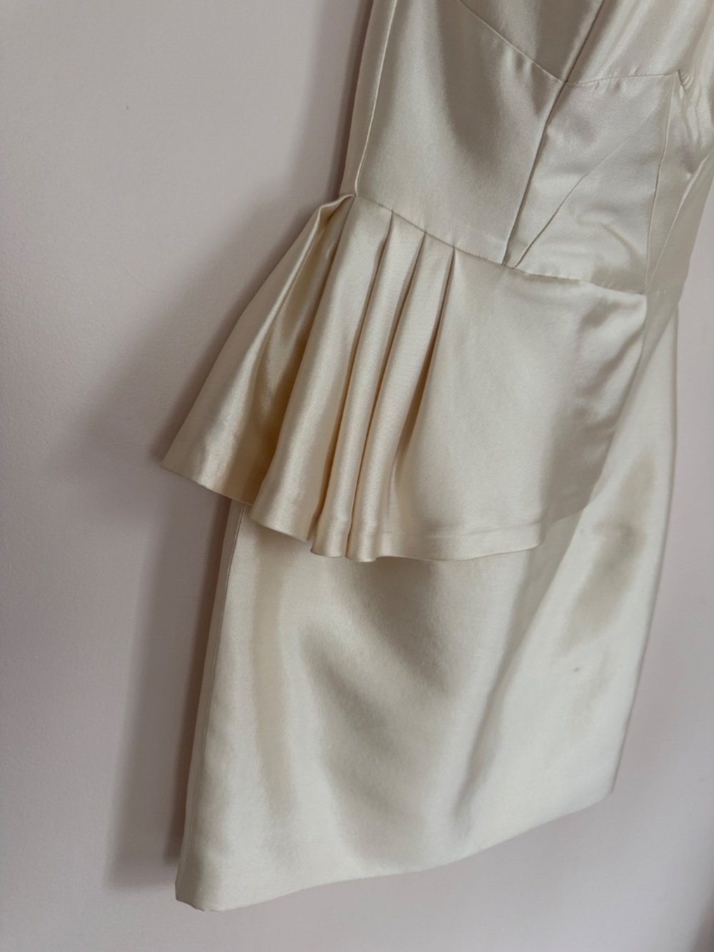 Size 4 Short Ivory dress w/peplum waist - perfect for bridal or graduation - Picture 2 of 7